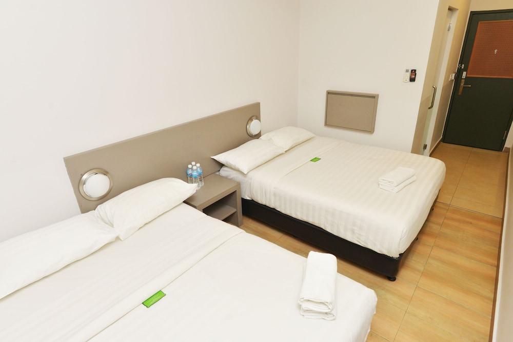 Tune Hotel - 1Borneo Kota Kinabalu Esterno foto