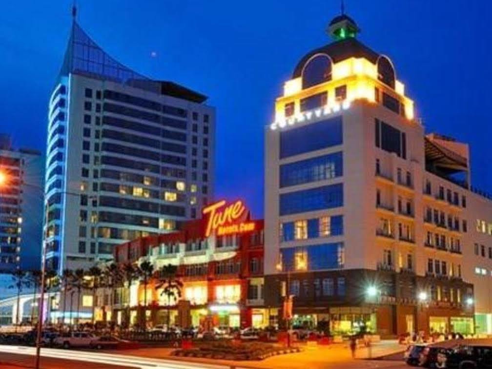 Tune Hotel - 1Borneo Kota Kinabalu Esterno foto